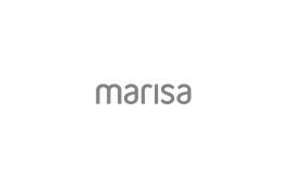 A imagem exibe a palavra "marisa" em letras minúsculas, texto cinza sobre fundo branco, simbolizando a simplicidade e a elegância que muitas vezes caracterizam a Casos de Sucesso.